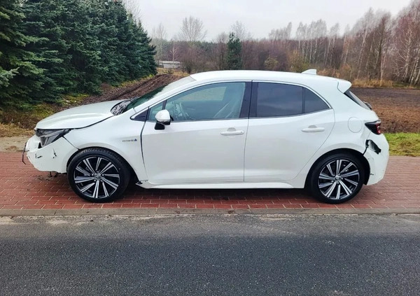 Toyota Corolla cena 41900 przebieg: 27800, rok produkcji 2021 z Siemiatycze małe 92